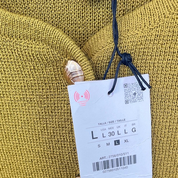 NWT ZARA cardigan 2025 collection  GOLDEN BUTTONS SIZE L and XL 
🚨PRICE FIRM - Picture 7 of 14